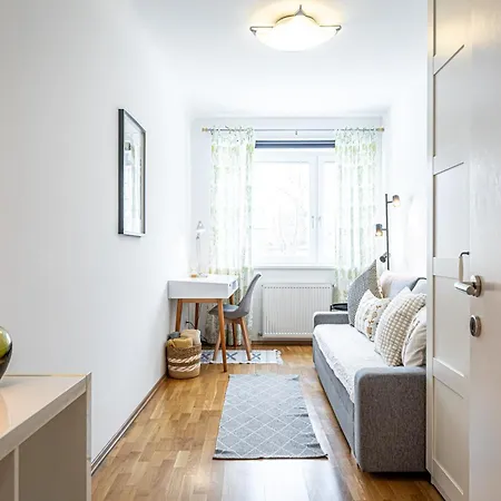 Genuine By Jr Apartment *