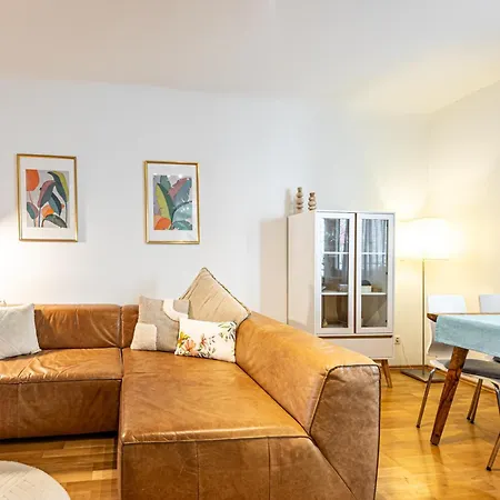 Apartment Genuine By Jr Vienna