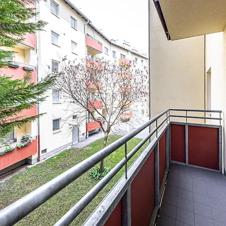 Genuine By Jr Apartment