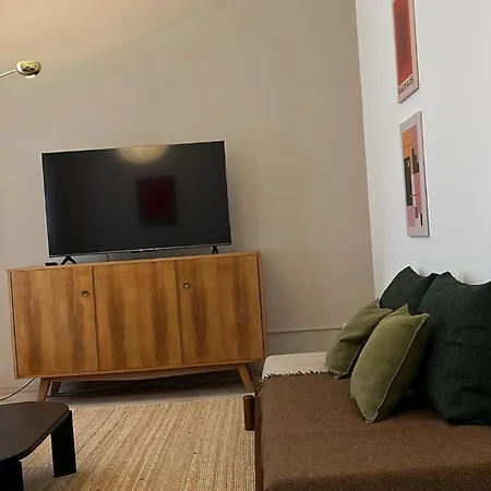 Lovely 1br & 1lr For 5p In The Heart Of Apartmán *