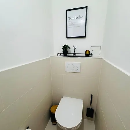 Cozy Next To Subway Station & Parking * Vienna