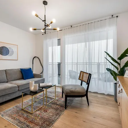 Hills Living Apartahotel