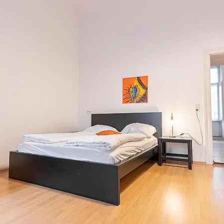 Spacious 2br Apt, Ideal For Long