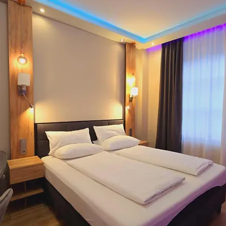 Hotel Elegance 4*