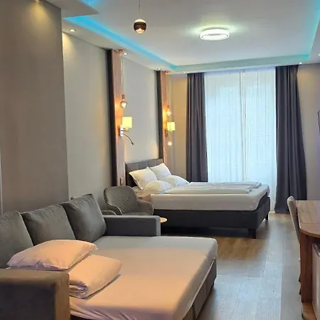 Elegance 4*