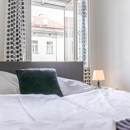 Sweet 3br Shared Near Wiener Stadthalle & 公寓