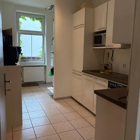 Apartment Gruen, Ruhig Und Zentral, Grosses Mit Gruenblick *
