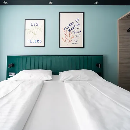 Hotel Design & Budget Schoenbrunn Viena