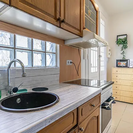 Comfortable & Amazing 2 Bedroom Hideaway W Local Flair Apartament *