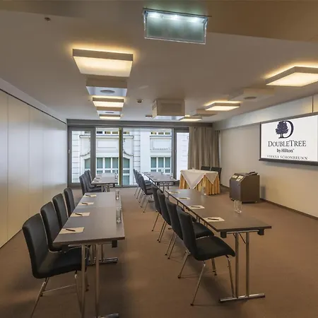 Hotel Doubletree By Hilton Schonbrunn 4*