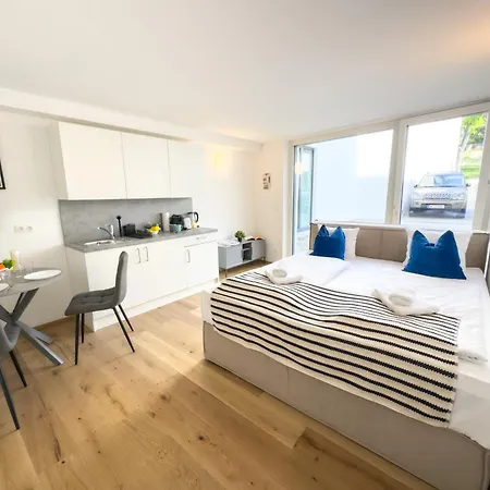 Hillside Living Viena