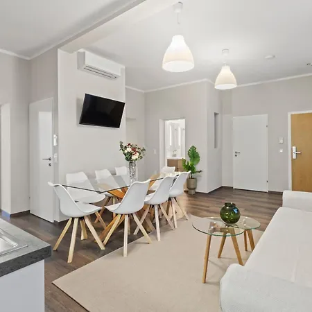 Modern Bright I Close To S-bahn I 5 Min To Shopping Mall Apartment Vienna