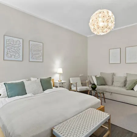 Modern Bright I Close To S-bahn I 5 Min To Shopping Mall *
