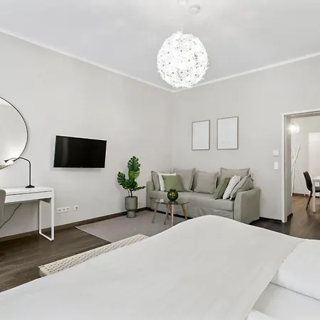 Modern Bright I Close To S-bahn I 5 Min To Shopping Mall * Vienna