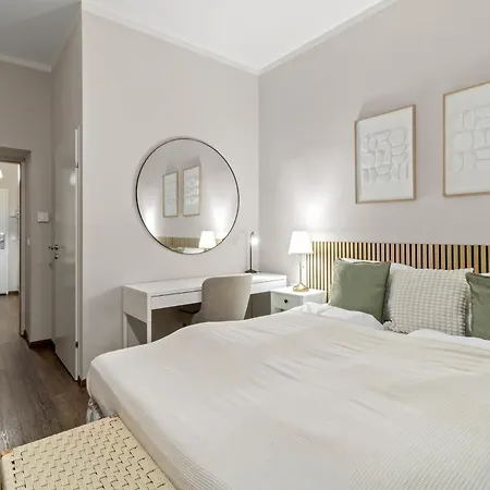 Modern Bright I Close To S-bahn I 5 Min To Shopping Mall Apartment Vienna