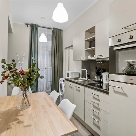 Modern Bright I Close To S-bahn I 5 Min To Shopping Mall *