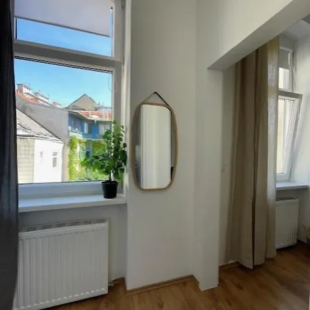 Apartament City&more! Schickes Mit Altbauflair!
