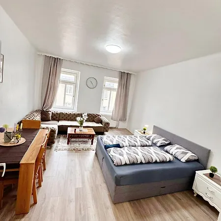 Apartament Lovely - 15 Min From Airport & Center, 5 Min From Main-bus Station Ez10a Viena