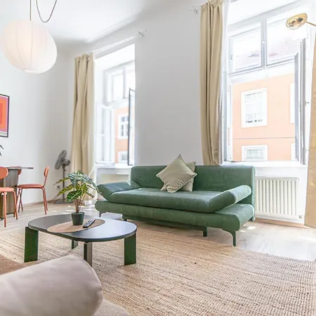 Lovely 1br & 1lr For 5p In The Heart Of Apartmán *