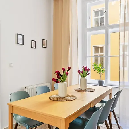 Apartamento 3 Bedrooms I 110 Square Meter I Walk To Sights