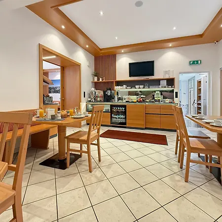 Penzion Hotel-pension Fuenfhaus