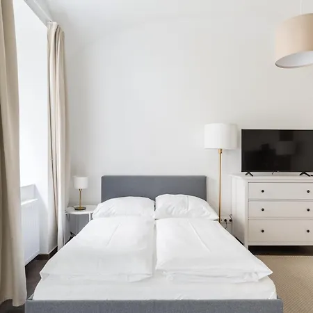 Free Parking I 500 Mbit Wifi I Kingsize Bed *