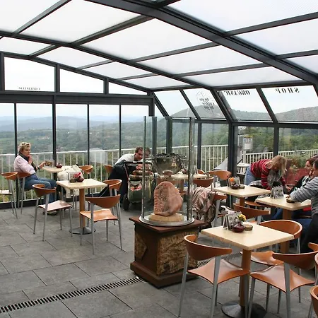 Suitehotel Kahlenberg 3*