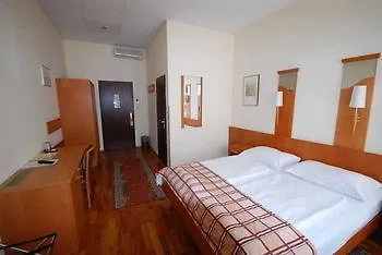 Continental Hotel-pension 4*