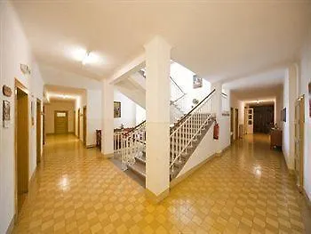 Hostel & Kaiser 23