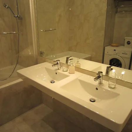 Apartament Naehe Zentrum Wiedeń