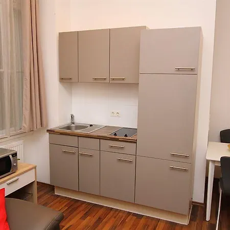 Apartment Checkvienna - Sternwartestrasse Vienna