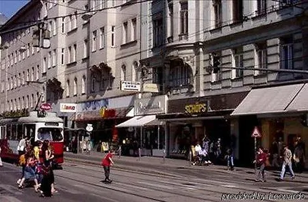 Vera Vienna