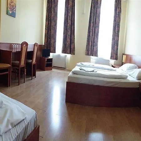 In Hernals Hotel