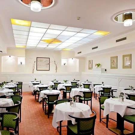 Johann Strauss Hotel 4*