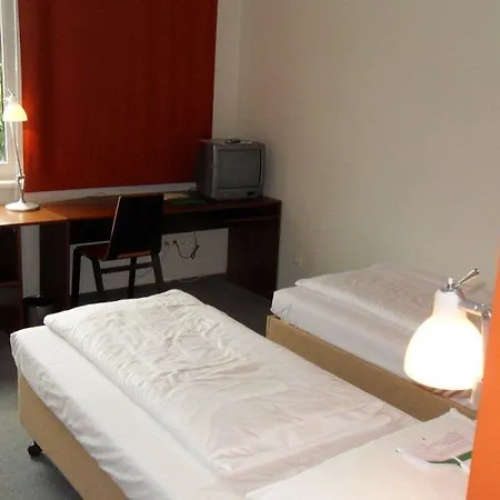 Hotel Gartenhotel Altmannsdorf 4*