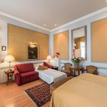 Hotel Arenberg Boutique Zentrum 4*