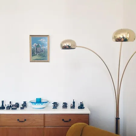 Big Vintage Style Flat Near Schonbrunn *