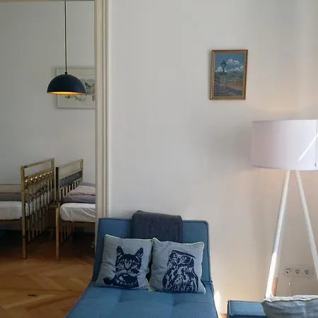Big Vintage Style Flat Near Schonbrunn * Vienna