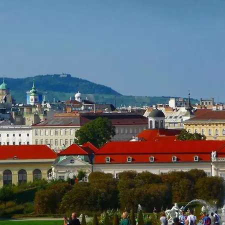 Premium Beim Belvedere Vienna