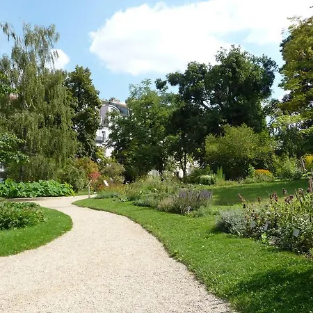 Streetview Wien - Premium Beim Belvedere