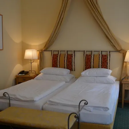 Jaeger - Family Tradition Since 1911 Hotel