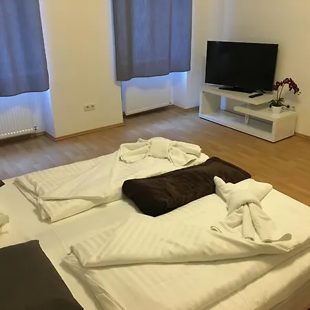 Holiday Vienna Apartments Apartment