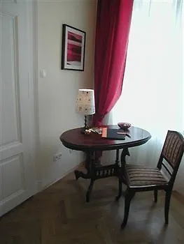 Hermine * Vienna