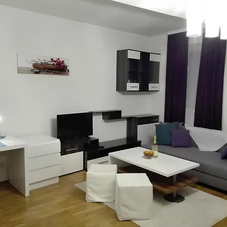 1,5 Zimmer-apartment Oder Elegantes Home-office * Viena