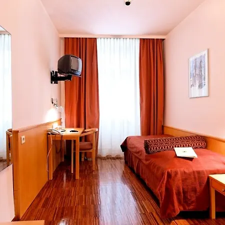 Post Hotel