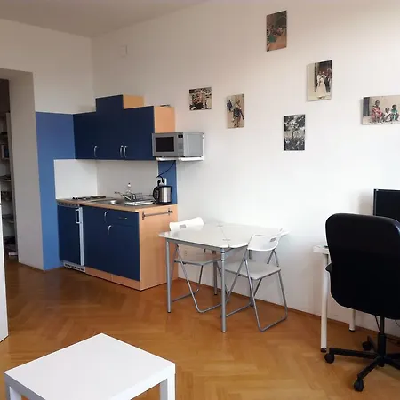 Le Petit Apartment