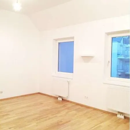 Apartment Travel Homes