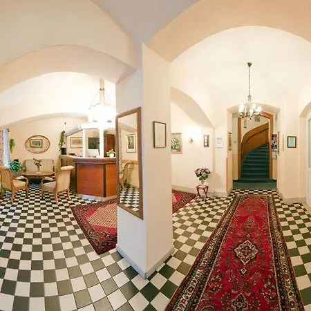 Graf Stadion Hotel