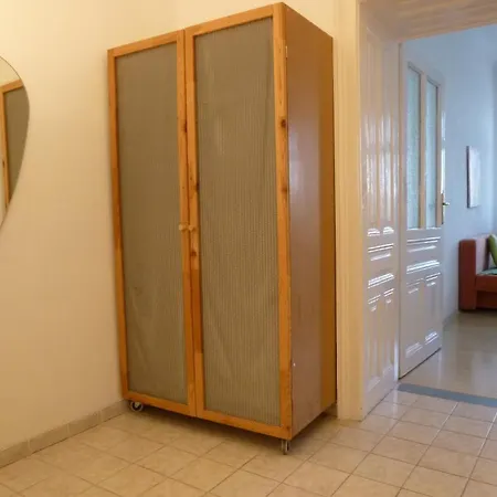 Aparthotel Maximillian Vienna