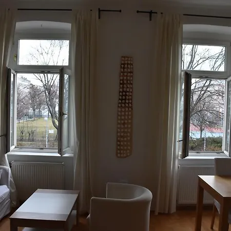 Living & Loving In * Vienna